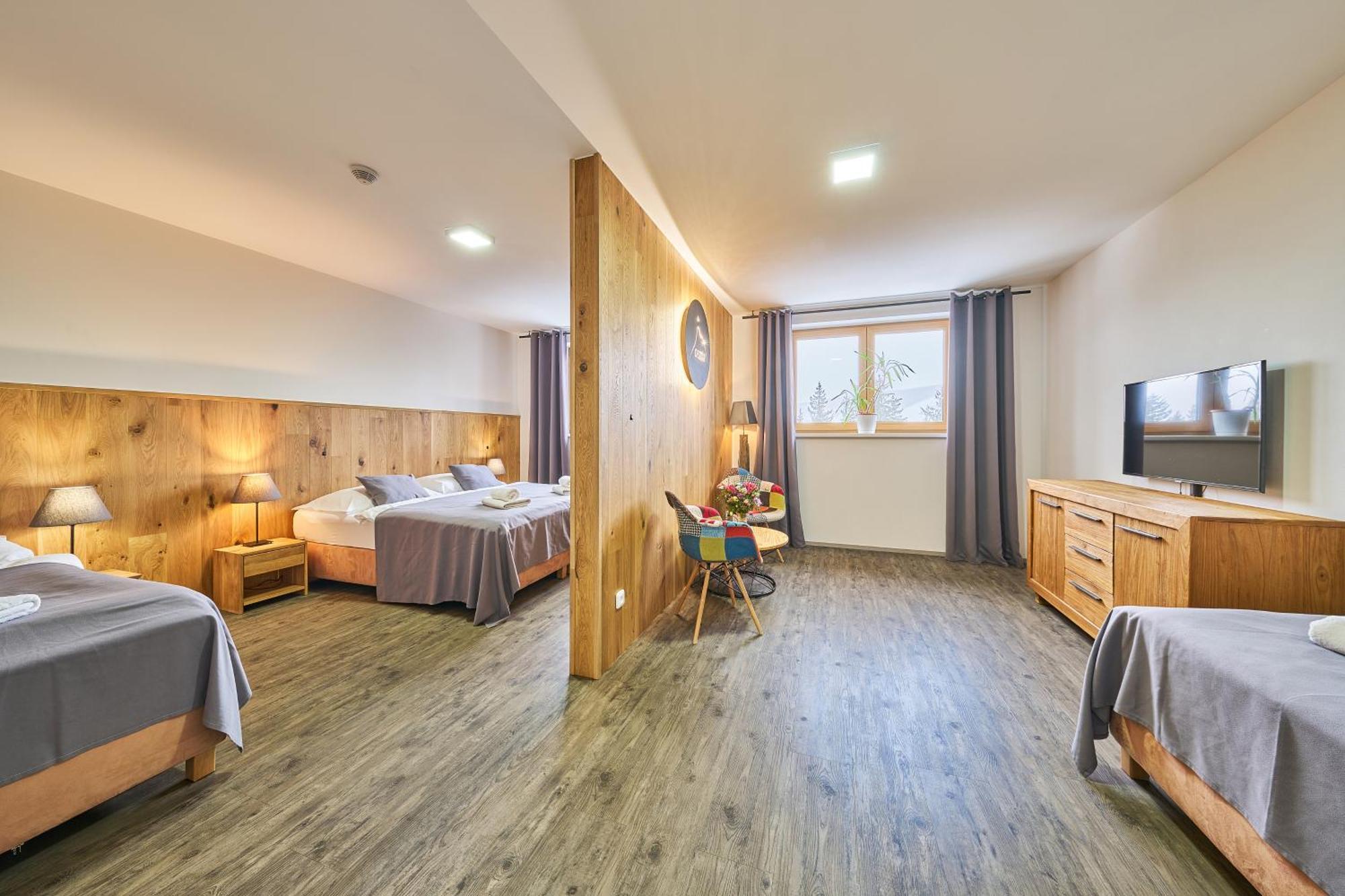 Hotel Obzor ペツ・ポト・スニェシュコウ エクステリア 写真