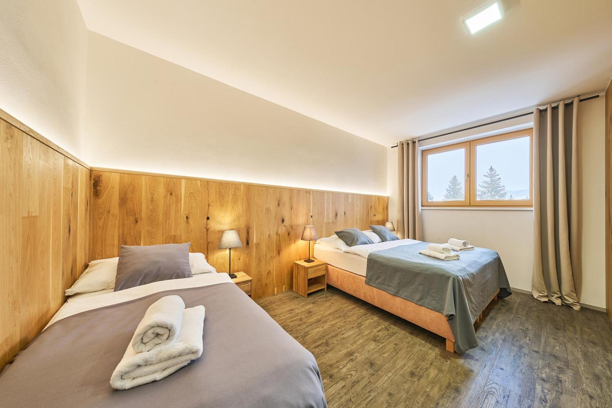 Hotel Obzor ペツ・ポト・スニェシュコウ エクステリア 写真